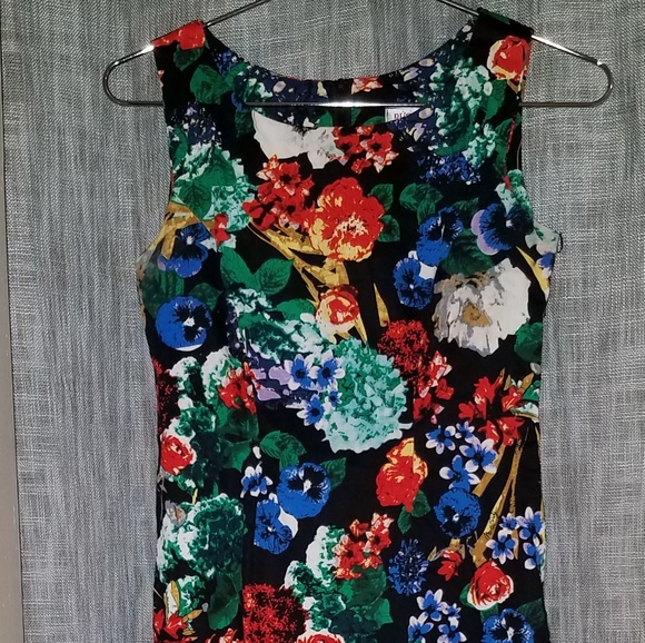 Colorful Floral Sleeveless Dress - Picture 2 of 3